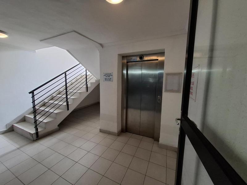 To Let 1 Bedroom Property for Rent in Somerset West Western Cape